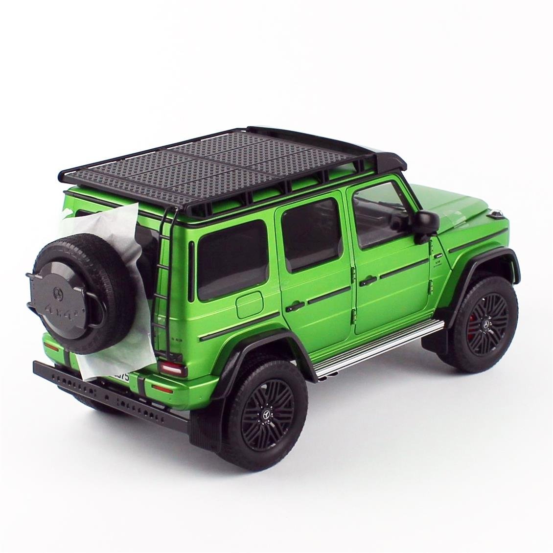 Sergilemeye Hazır Metal Model