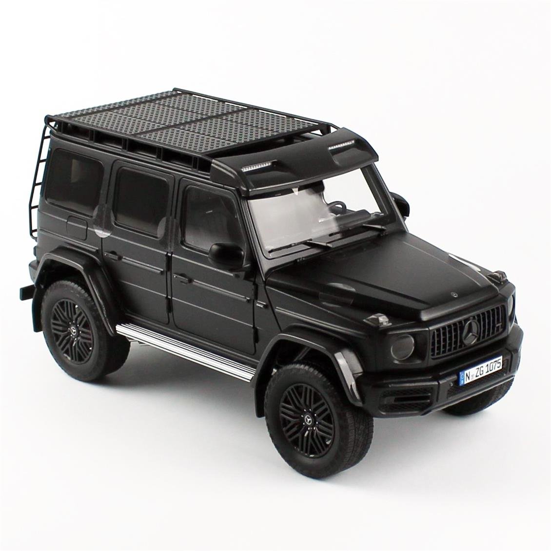 NZG 1075-1/50 1/18 Ölçek