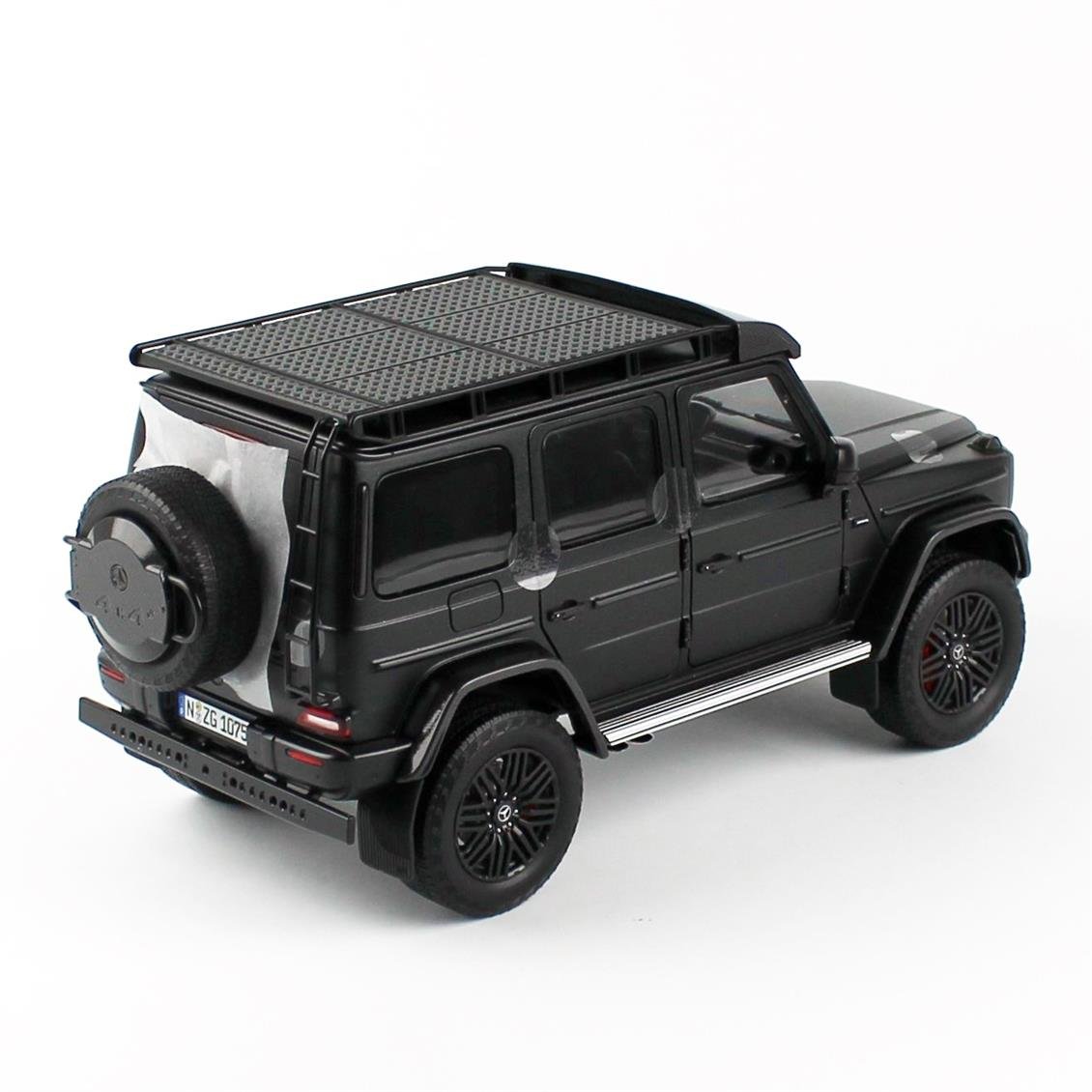 Sergilemeye Hazır Metal Model
