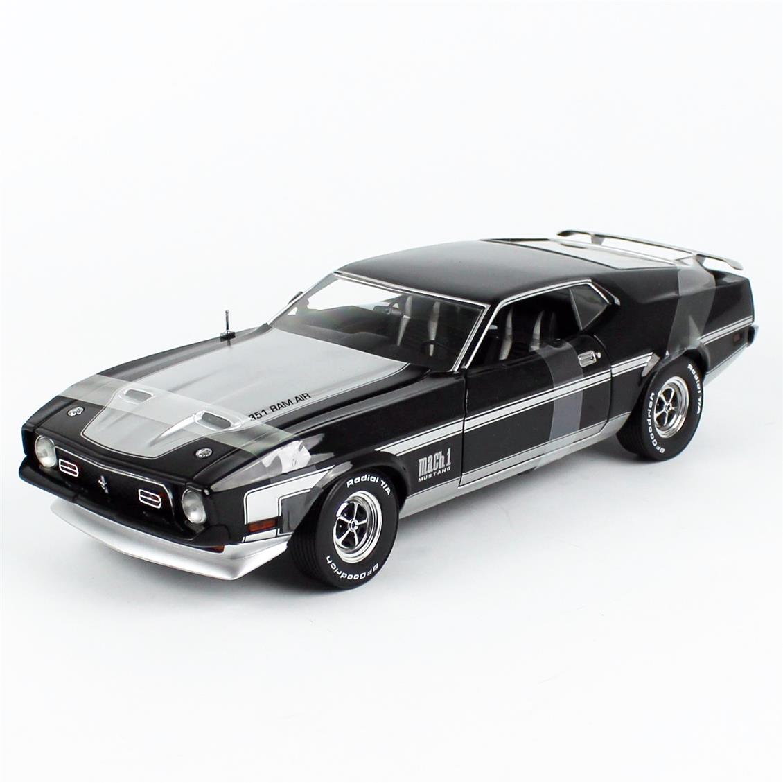 1971 Ford Mustang MACH 1