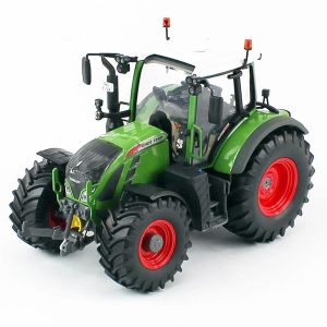 Fendt 724 Vario Traktör