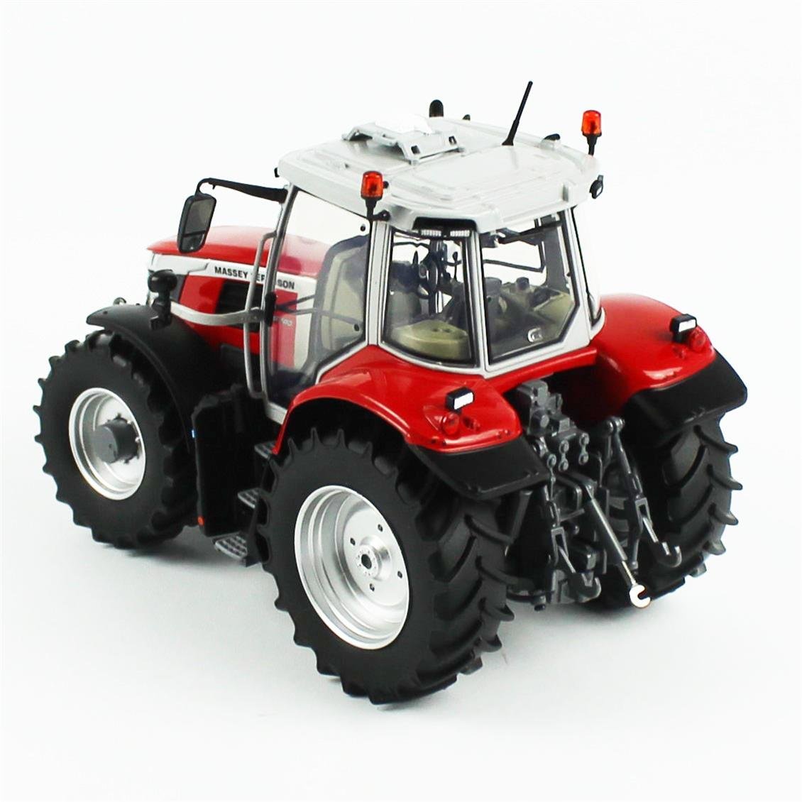 Sergilemeye Hazır Tarımsal Makine Modeli