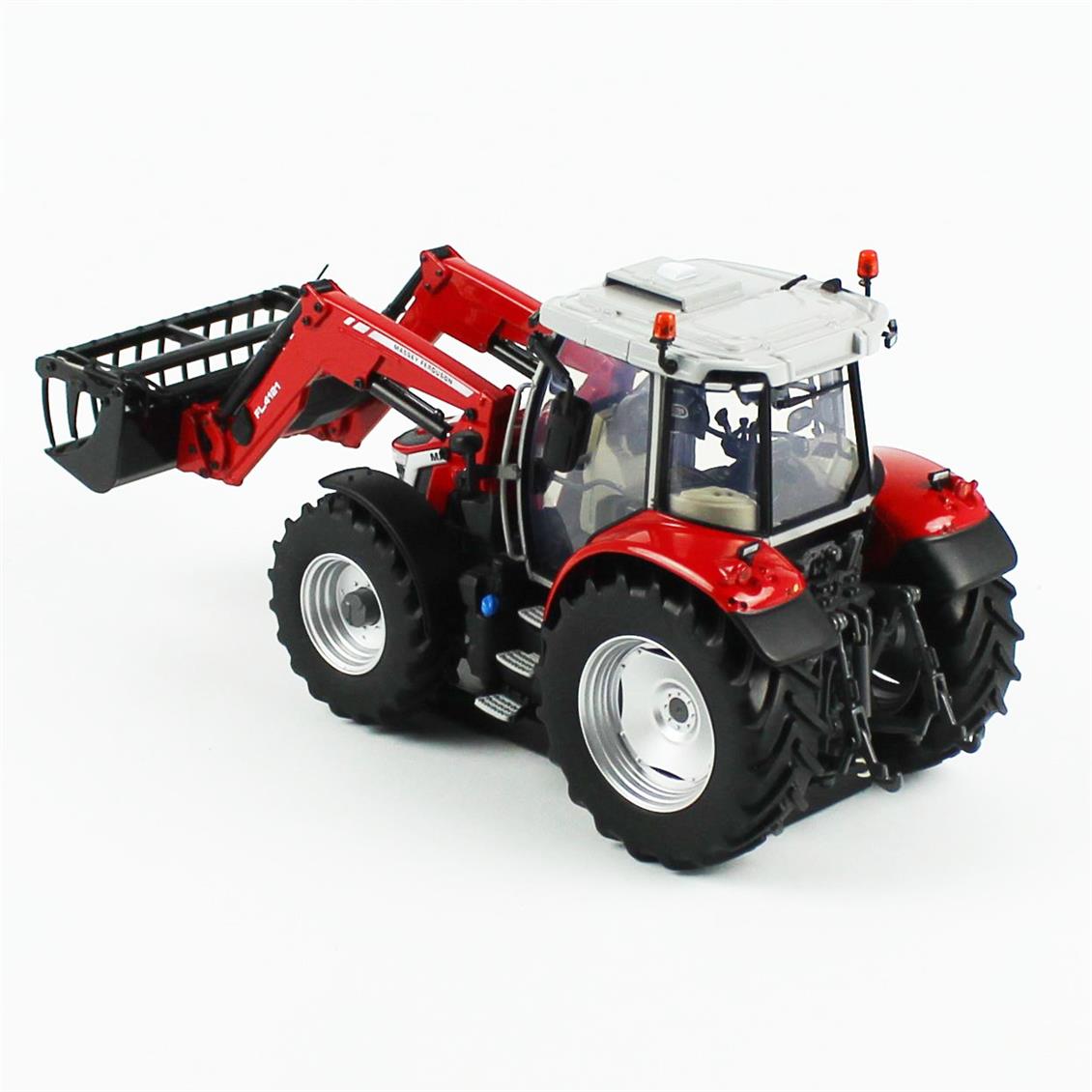 Sergilemeye Hazır Tarımsal Makine