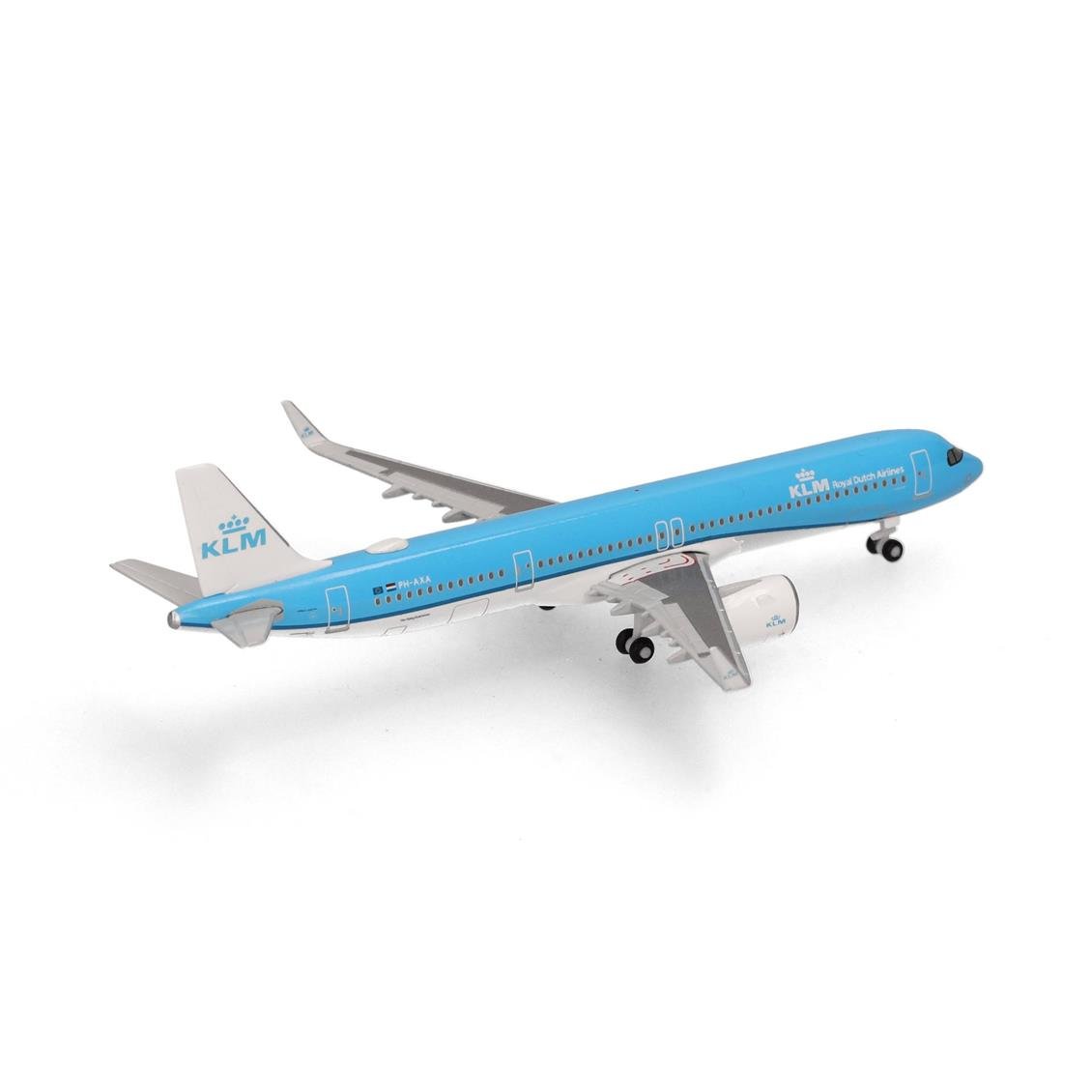 PH-AXA